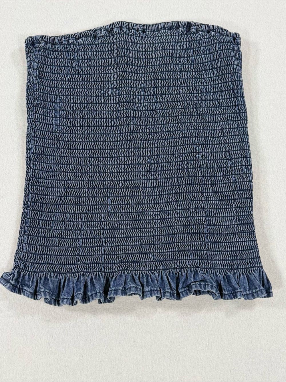 Women's Denim Smocked Tube Top Ruffle Hem Stretch Size Small Festival Boho Chic